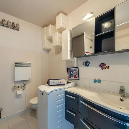 Les Deux Voiles-3 By Interhome * Cogolin