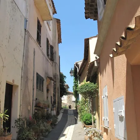 Les Deux Voiles-3 By Interhome Appartement Cogolin