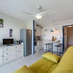 Les Deux Voiles-3 By Interhome Apartamento Cogolin